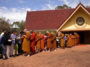 The Theravada Bhikkhu Sangha in Australia